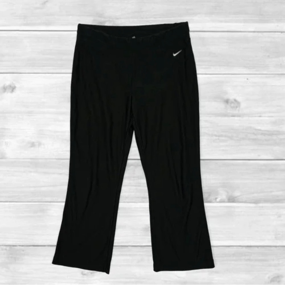 Nike high waisted crop leggings